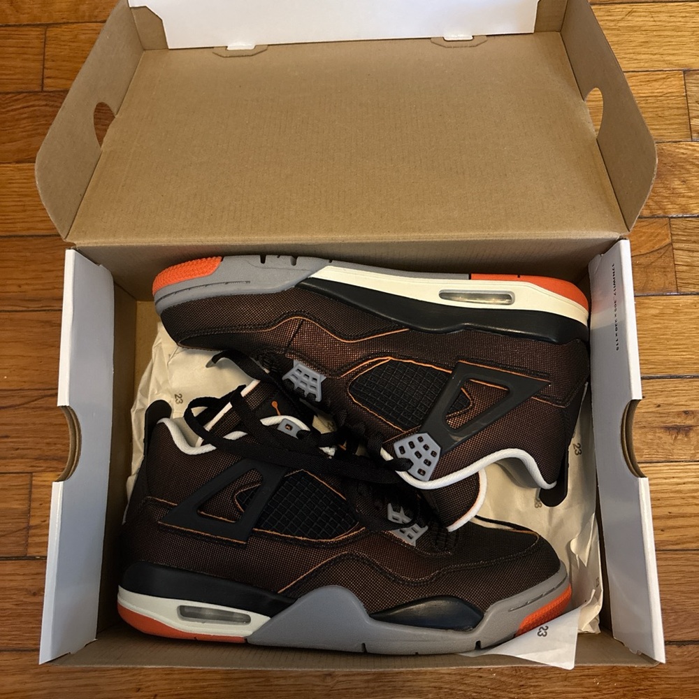 Jordan 4 Retro Starfish